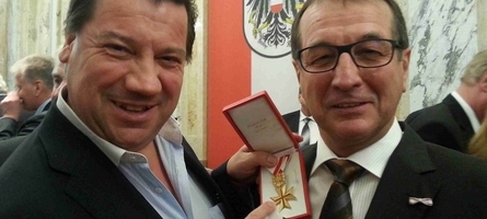 Goldenes Verdienstzeichen